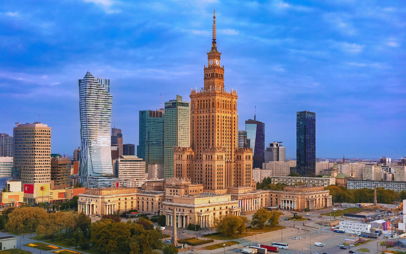 Zabytki PRL-u, odkryj, gdzie widać ślad komunistycznych nieruchomości