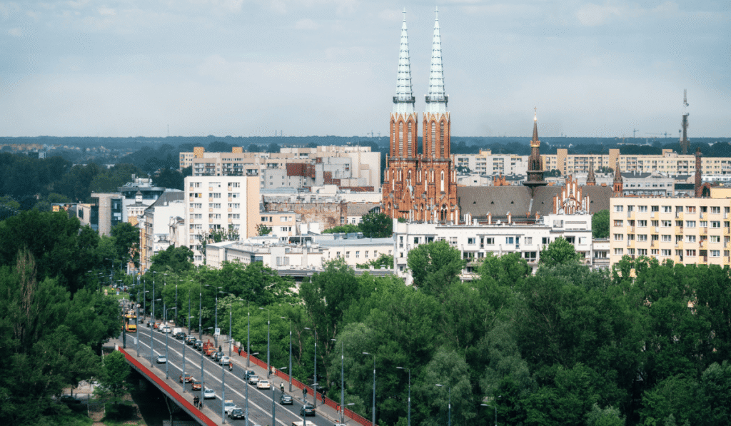 Przewodnik po dzielnicach Warszawy: dlaczego warto kupić mieszkanie na Pradze-Północ?